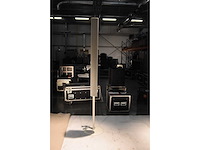 Fohn - lx150 white collumn speaker with k&m round base incl case - speaker (2x) - afbeelding 1 van  4