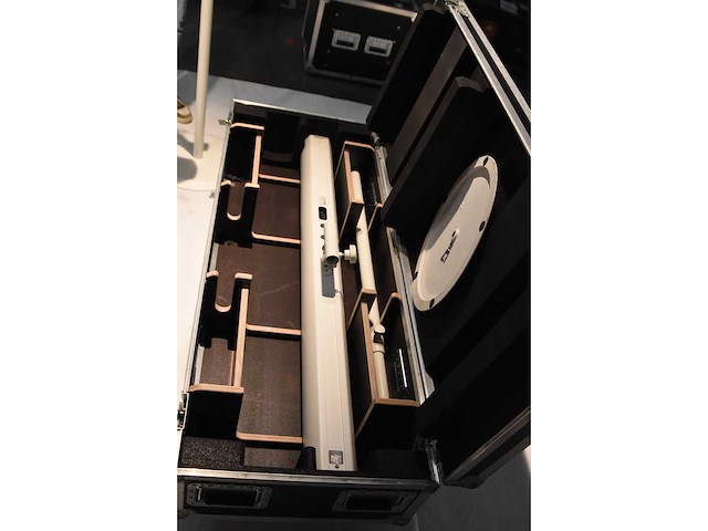 Fohn - lx150 white collumn speaker with k&m round base incl case - speaker (2x) - afbeelding 2 van  4