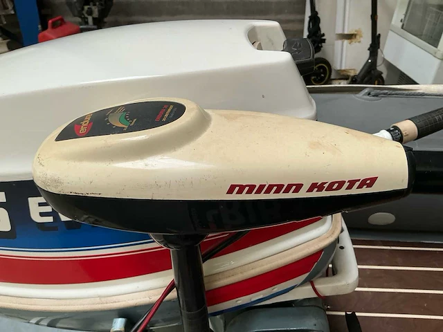 Foldable rib frib360 rubberboot met evinrude 35 pk, minn kota elektromotor en trailer - afbeelding 13 van  20
