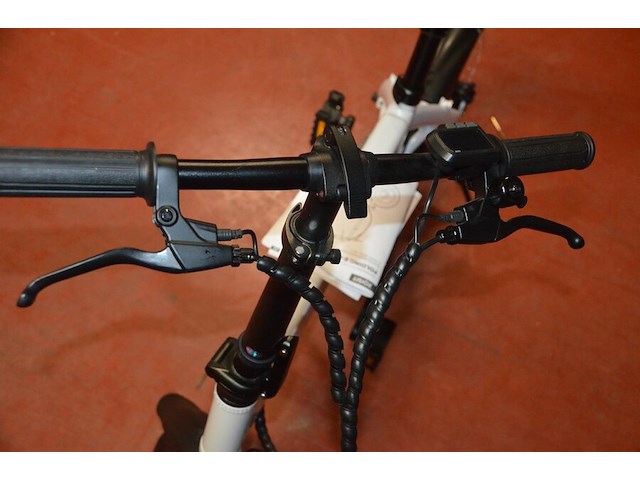 Folding e-bike xqisit x-160 zonder lader en zonder sleutel (b436) - afbeelding 10 van  14