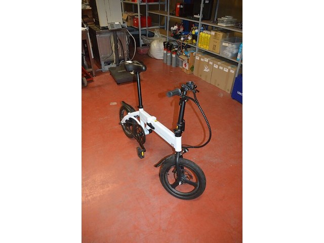 Folding e-bike xqisit x-160 zonder lader en zonder sleutel (b436) - afbeelding 9 van  12