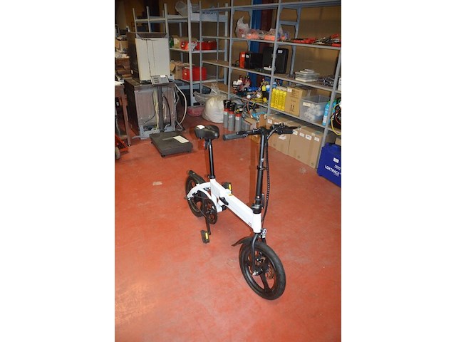 Folding e-bike xqisit x-160 zonder lader en zonder sleutel (b436) - afbeelding 9 van  12