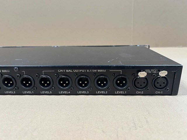 Fonestar fdt-10 audio signal distributor - afbeelding 6 van  6