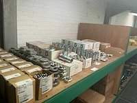 Fontan partij hydraulische koppelingen, flenzen, reducties, enzovoort