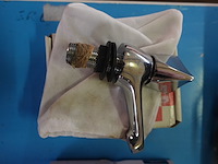 Fonteinkraan, wastafelkraan en keukenkraan - afbeelding 3 van  4