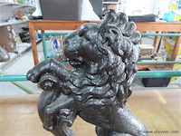 Fonten leeuw 37x25cm - afbeelding 2 van  4