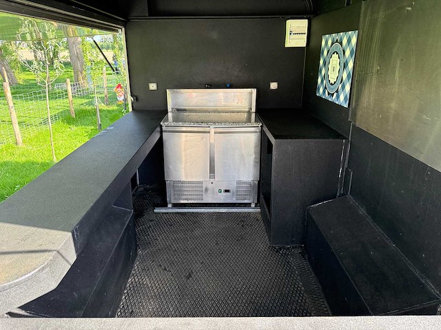 Foodtruck - citroën - hy - oldtimer - afbeelding 11 van  12