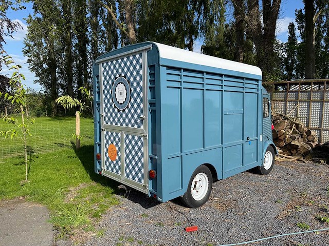 Foodtruck - citroën - hy - oldtimer - afbeelding 3 van  12