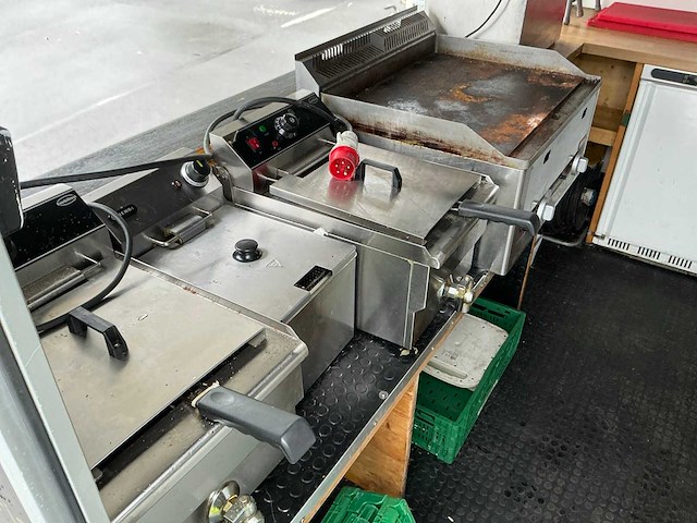 Foodtruck aanhangwagen - afbeelding 8 van  21