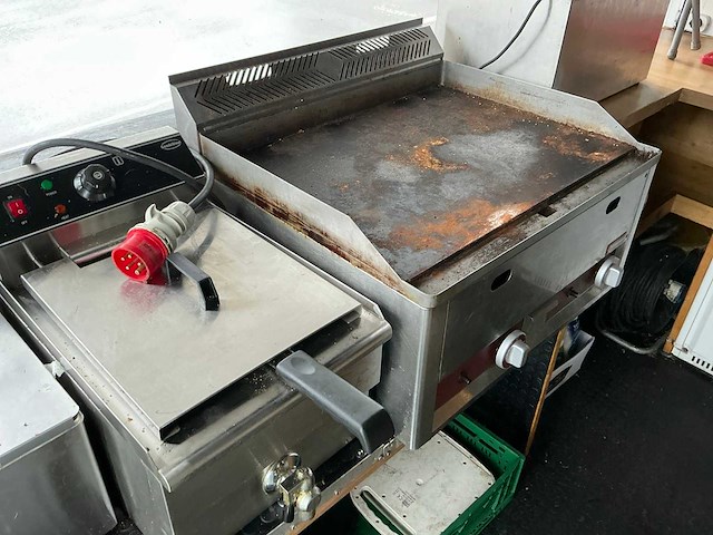 Foodtruck aanhangwagen - afbeelding 2 van  21