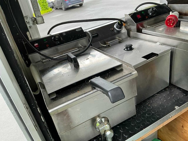 Foodtruck aanhangwagen - afbeelding 21 van  21