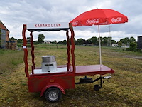 Foodtruck op aanhangwagen karakollen ketel inbegrepen