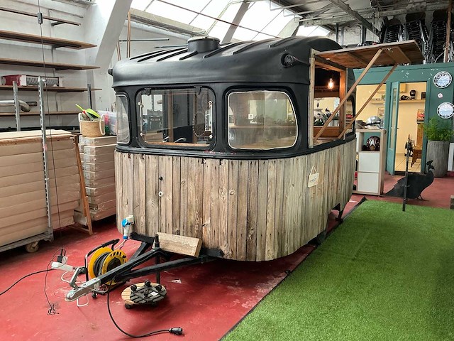 Foodtruck op ongeremde aanhangwagen - afbeelding 23 van  26