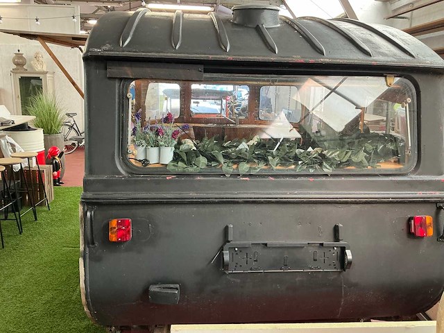 Foodtruck op ongeremde aanhangwagen - afbeelding 24 van  26
