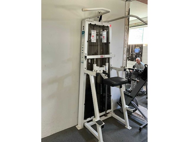 Force fitness toestel assistent kneeling chin - afbeelding 3 van  9