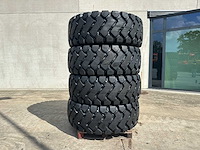 Forcestone - 2026 - 23.5-25 - wielladerbanden - afbeelding 1 van  8
