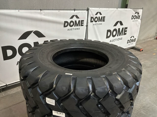 Forcestone e-3/l-3 band voor wiellader (4x) - afbeelding 5 van  11