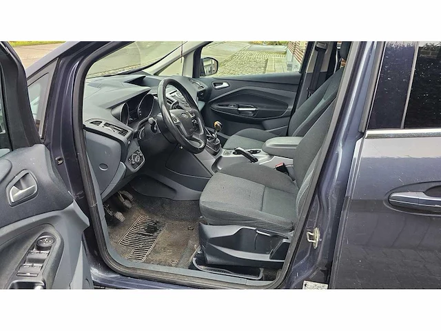 Ford - 07-05-2011 - grand c-max - personenauto - afbeelding 13 van  16