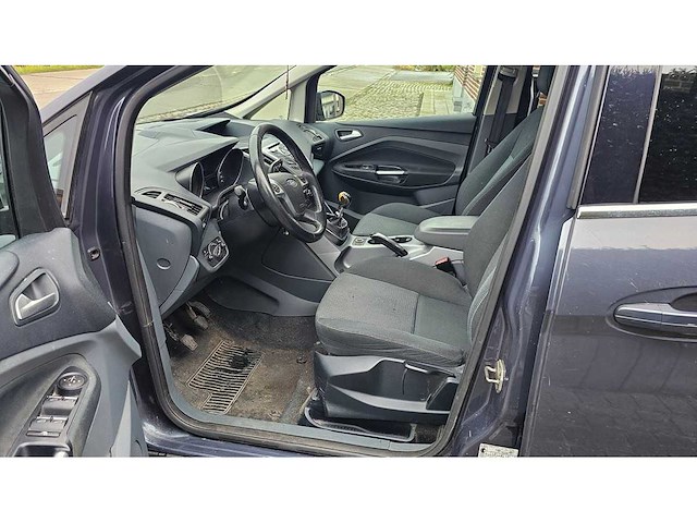Ford - 11-11-2010 - grand c-max - personenauto - afbeelding 13 van  16