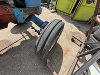 Ford - 1975 - 4000 6-y - oldtimer tractor - afbeelding 4 van  25