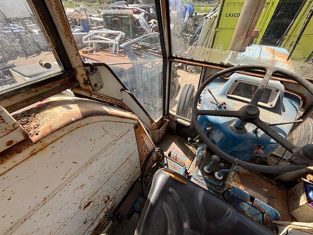 Ford - 1975 - 4000 6-y - oldtimer tractor - afbeelding 8 van  25