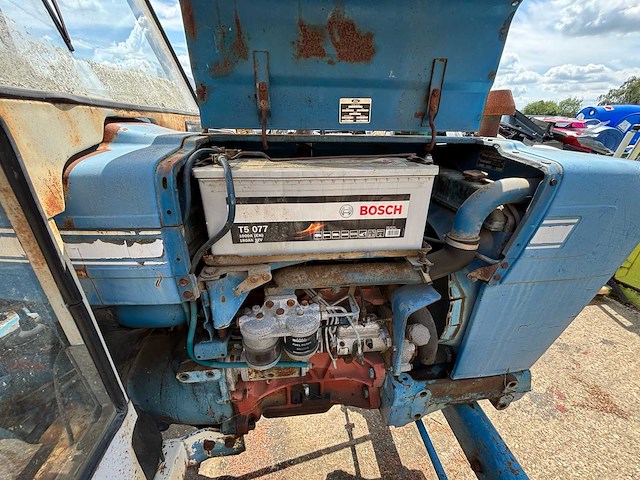 Ford - 1975 - 4000 6-y - oldtimer tractor - afbeelding 11 van  25