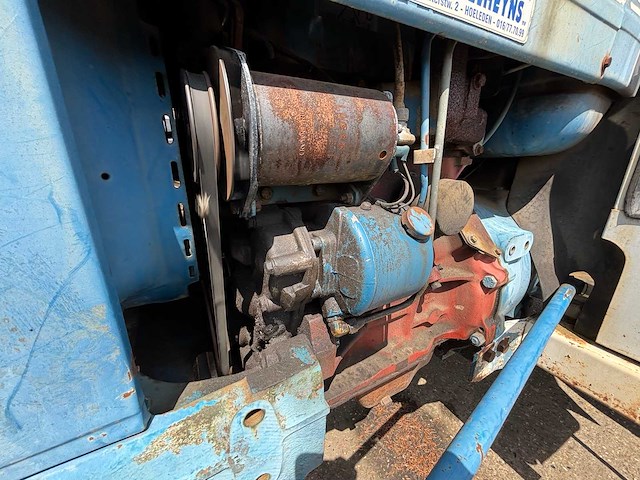 Ford - 1975 - 4000 6-y - oldtimer tractor - afbeelding 14 van  25