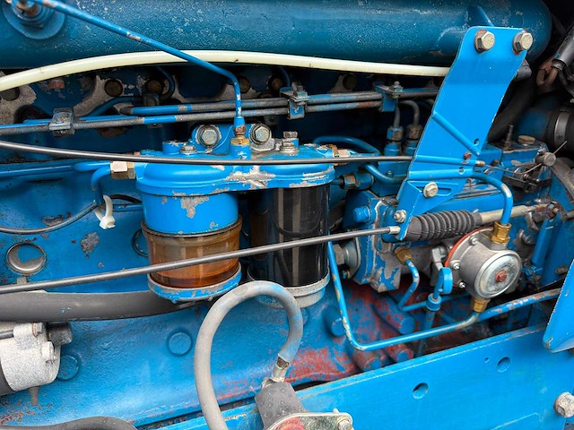 Ford - 1990 - 8730 dt - vierwielaangedreven landbouwtractor - afbeelding 10 van  46