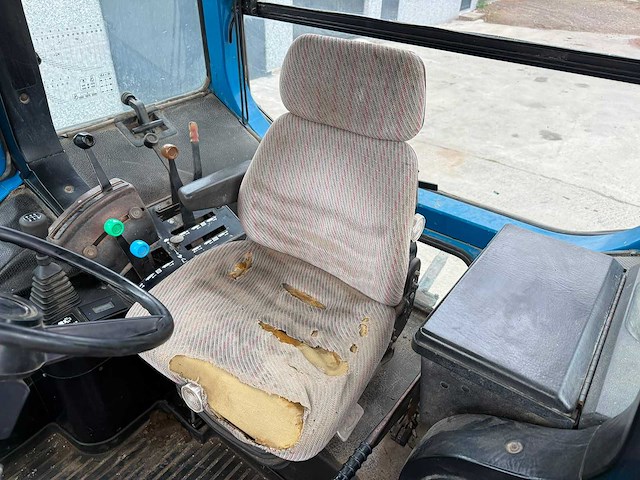 Ford - 1990 - 8730 dt - vierwielaangedreven landbouwtractor - afbeelding 30 van  46