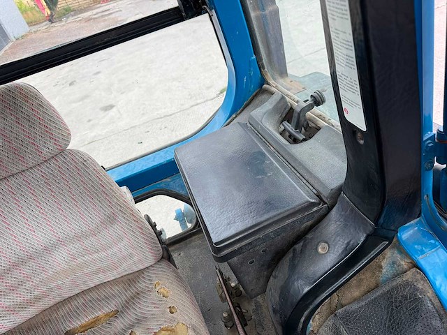 Ford - 1990 - 8730 dt - vierwielaangedreven landbouwtractor - afbeelding 35 van  46