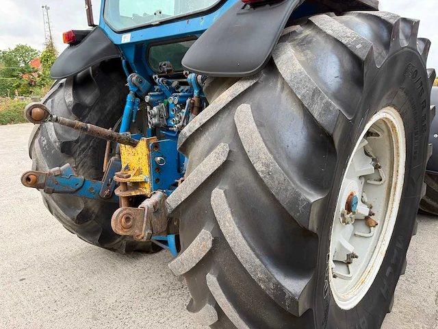 Ford - 1990 - 8730 dt - vierwielaangedreven landbouwtractor - afbeelding 2 van  46