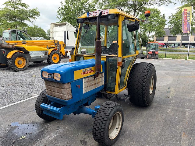 Ford - 1995 - 1920sss - vierwielaangedreven landbouwtractor - afbeelding 1 van  14