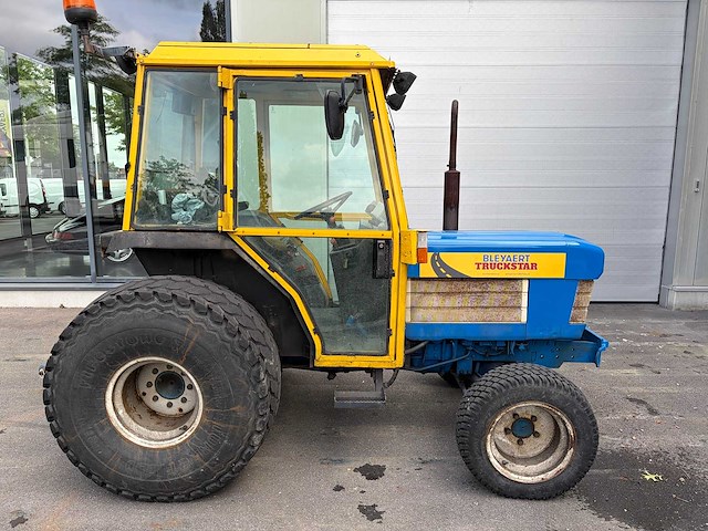 Ford - 1995 - 1920sss - vierwielaangedreven landbouwtractor - afbeelding 10 van  14