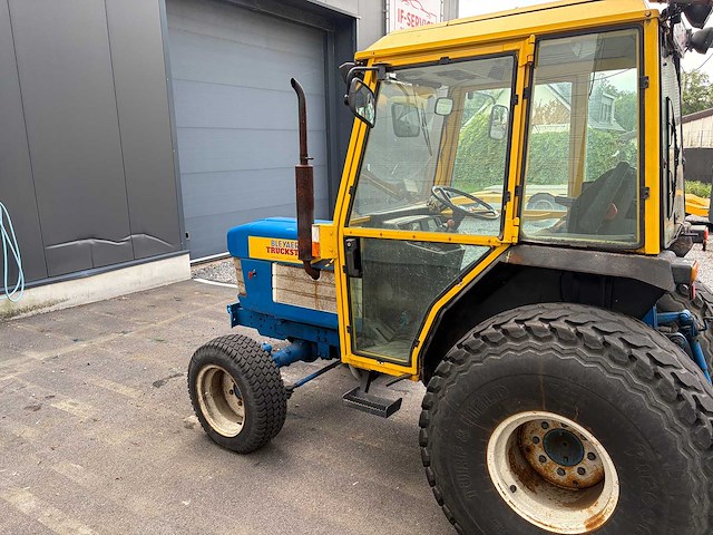Ford - 1995 - 1920sss - vierwielaangedreven landbouwtractor - afbeelding 13 van  14
