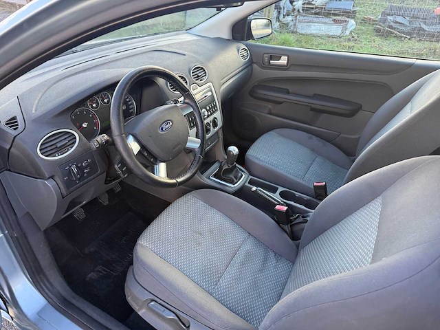 Ford - 2005 - focus - personenauto - afbeelding 10 van  23