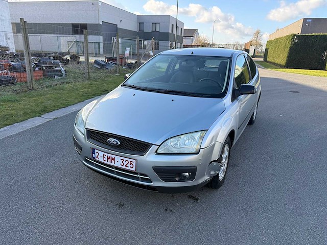 Ford - 2005 - focus - personenauto - afbeelding 18 van  23