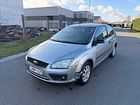 Ford - 2005 - focus - personenauto - afbeelding 2 van  3