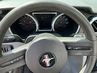 Ford - 2005 - mustang - v6 - personenauto - afbeelding 16 van  33