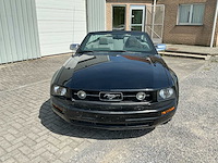 Ford - 2005 - mustang - v6 - personenauto - afbeelding 8 van  33