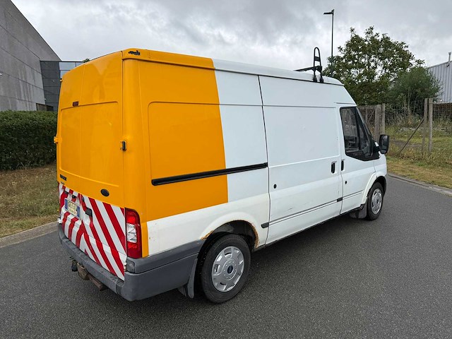 Ford - 2006 - transit - personenauto - afbeelding 29 van  32