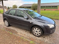 Ford - 2007 - focus - focus - personenauto - afbeelding 7 van  14