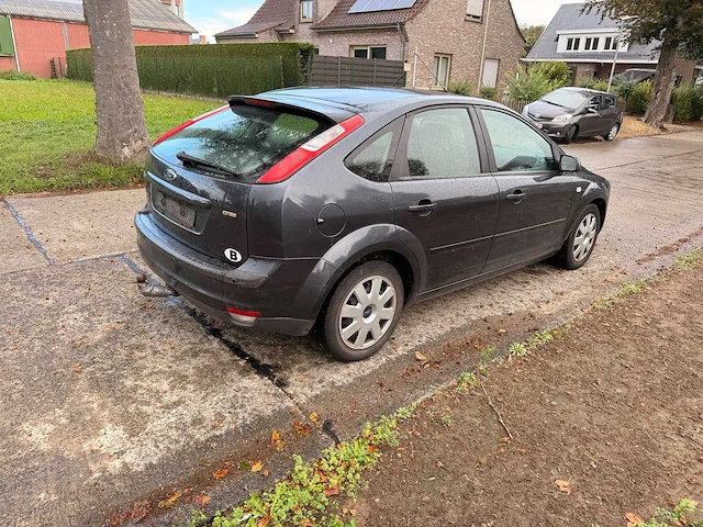 Ford - 2007 - focus - focus - personenauto - afbeelding 11 van  14