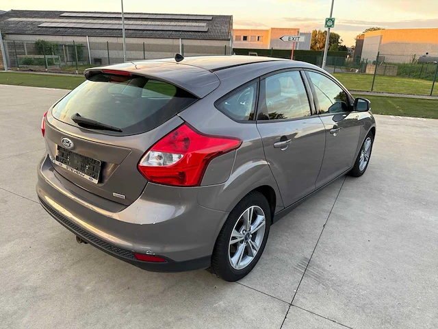 Ford - 2013 - focus - personenauto - afbeelding 12 van  27