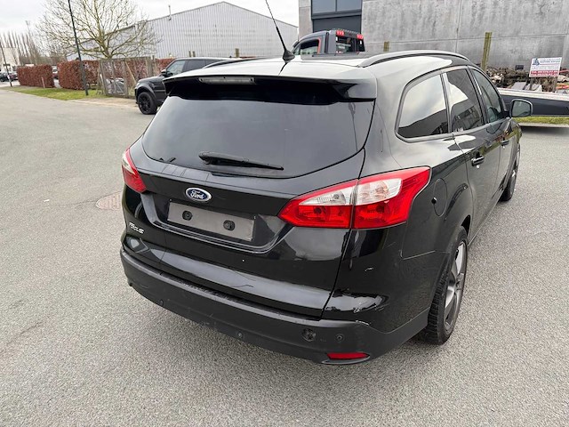 Ford - 2014 - focus - personenauto - afbeelding 6 van  29