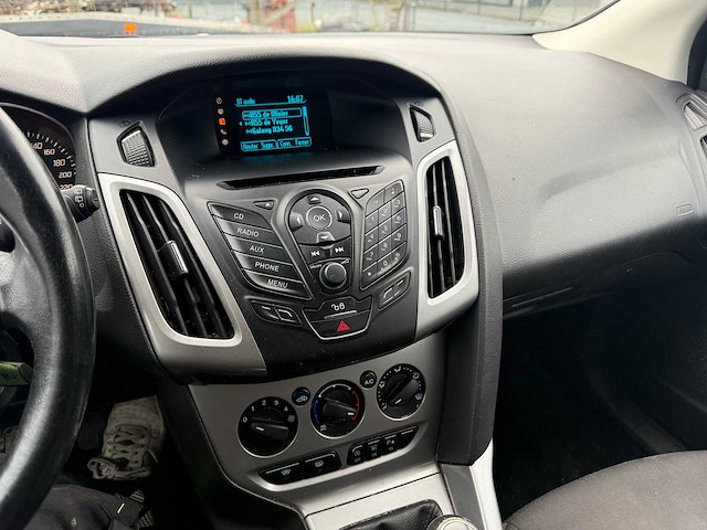 Ford - 2014 - focus - personenauto - afbeelding 16 van  29