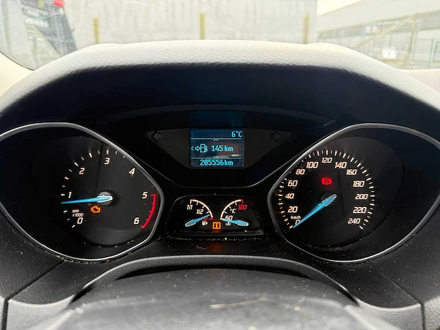 Ford - 2014 - focus - personenauto - afbeelding 19 van  29