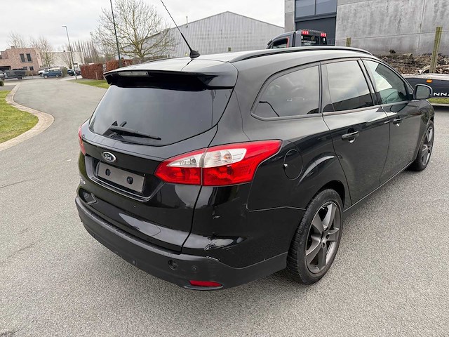 Ford - 2014 - focus - personenauto - afbeelding 4 van  18