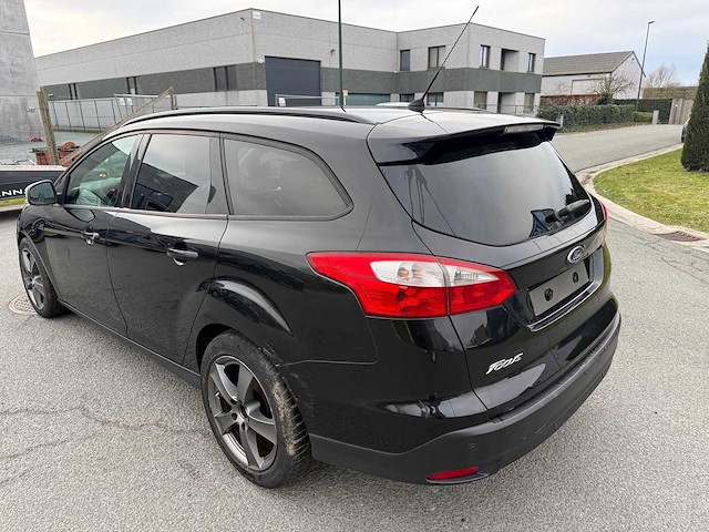 Ford - 2014 - focus - personenauto - afbeelding 8 van  18