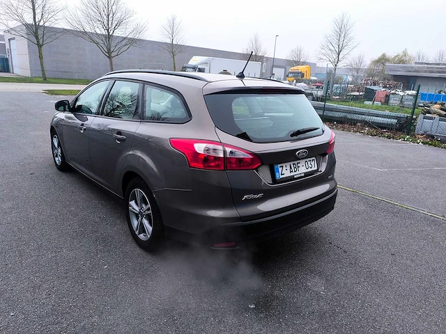 Ford - 2014 - focus sw - sw - personenauto - afbeelding 17 van  25