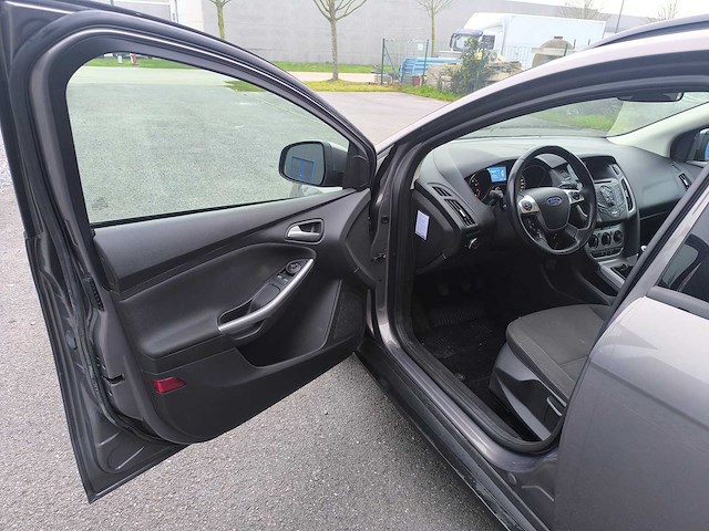 Ford - 2014 - focus wagon - 1.0 ecoboost edition - personenauto - afbeelding 32 van  34
